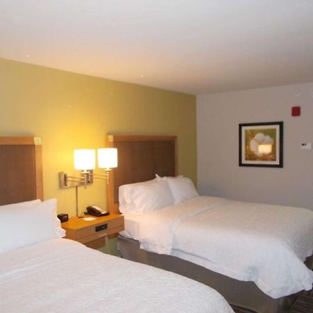 Hampton Inn Waynesboro Exterior photo