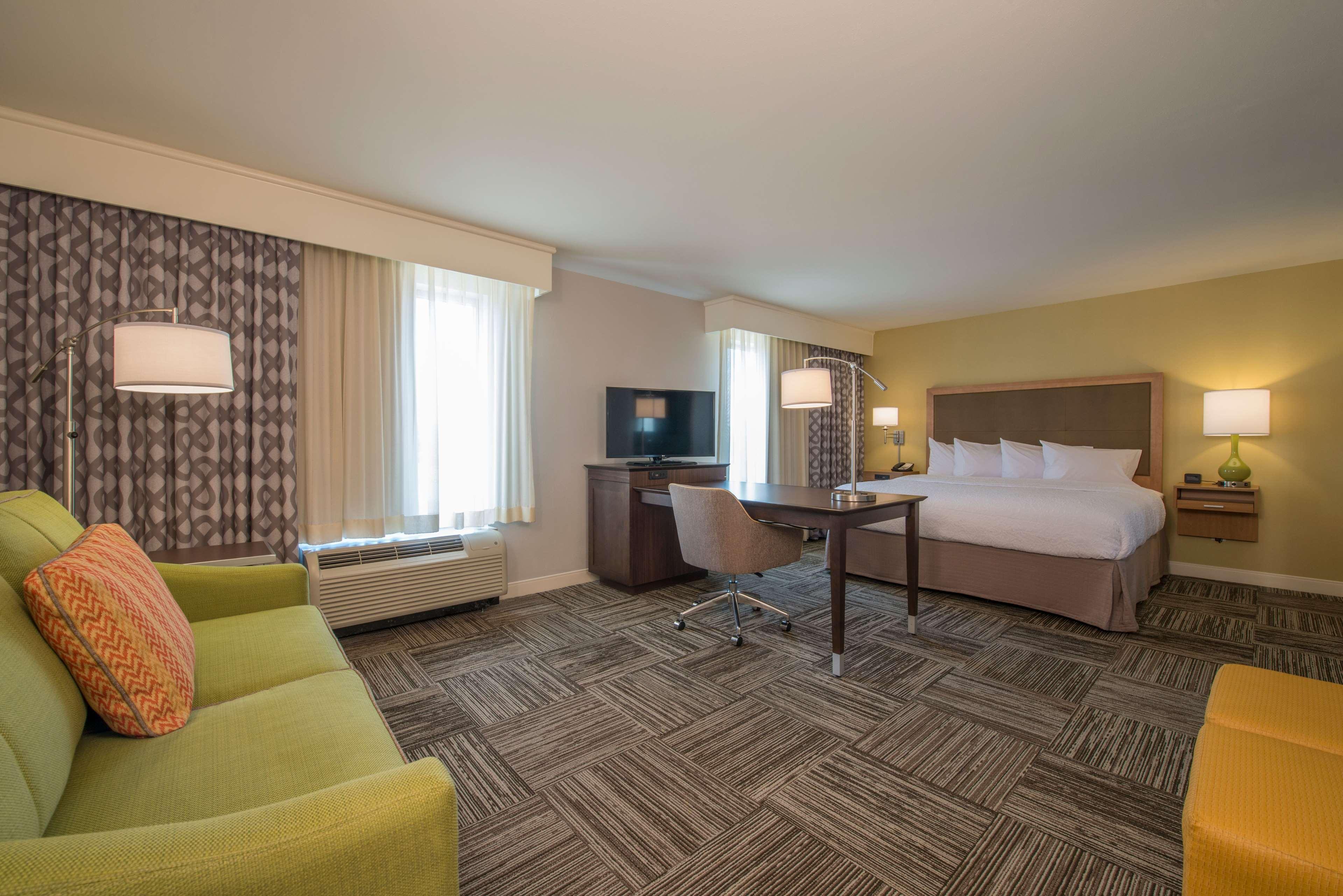 Hampton Inn Waynesboro Exterior photo