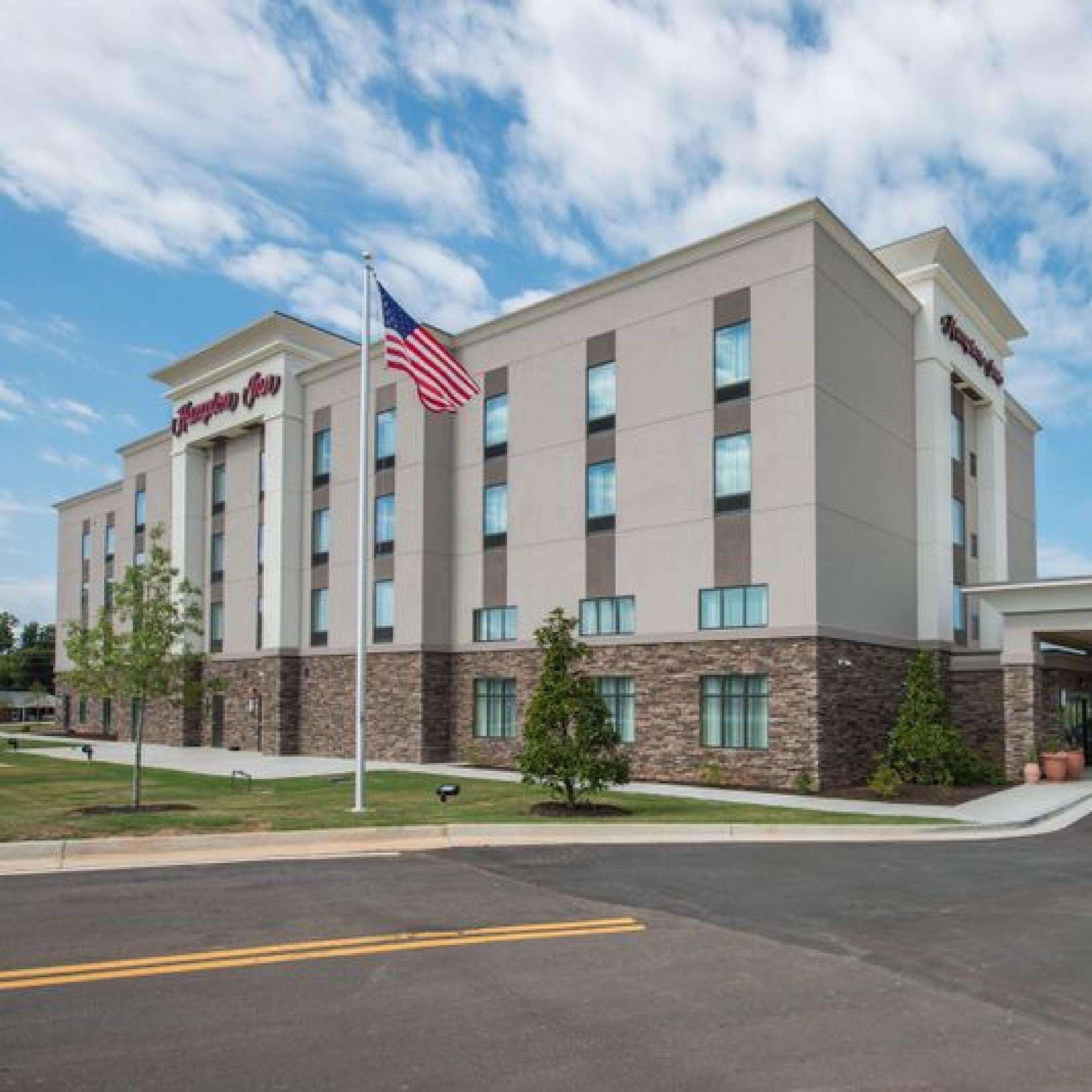 Hampton Inn Waynesboro Exterior photo